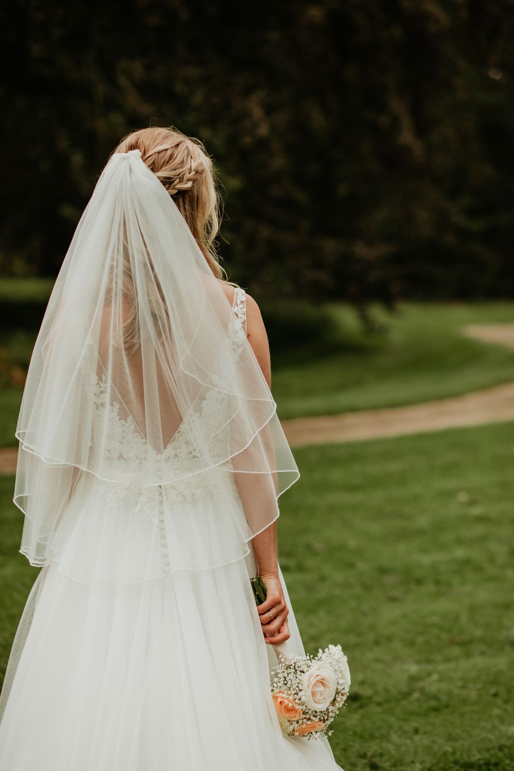 Saskia in haar trouwjurk