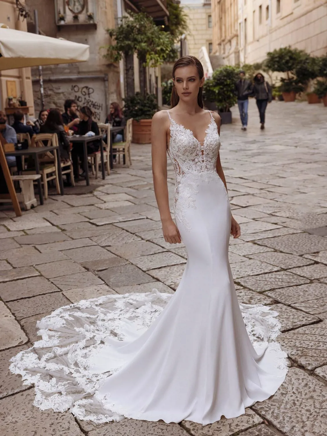 Sapphire Modeca