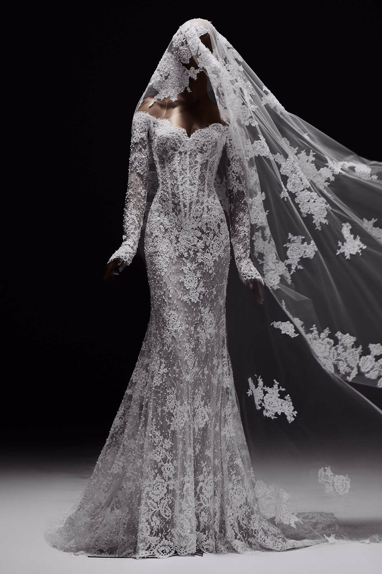 Zuhair Murad Mariage Spring 2027 Look 1 wedding dress with lace mermaid silhouette, long sleeves and floral veil