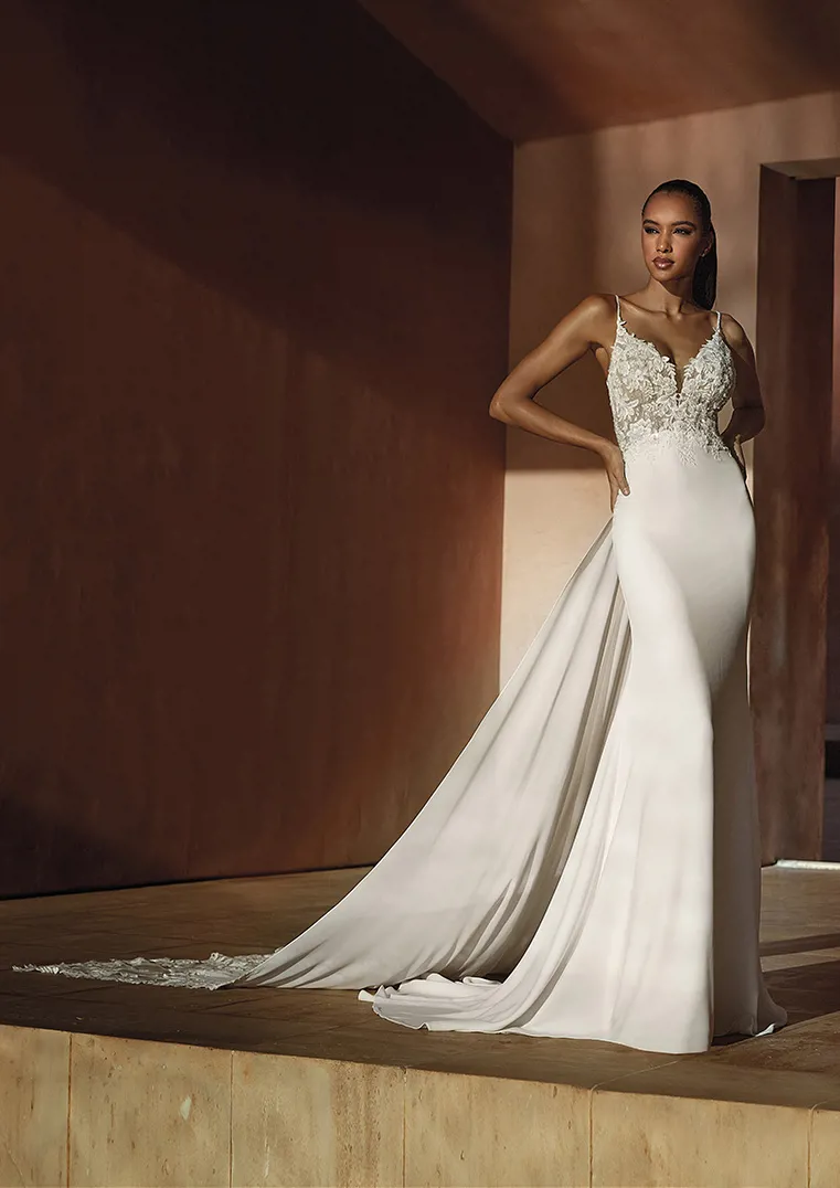 Roman Pronovias