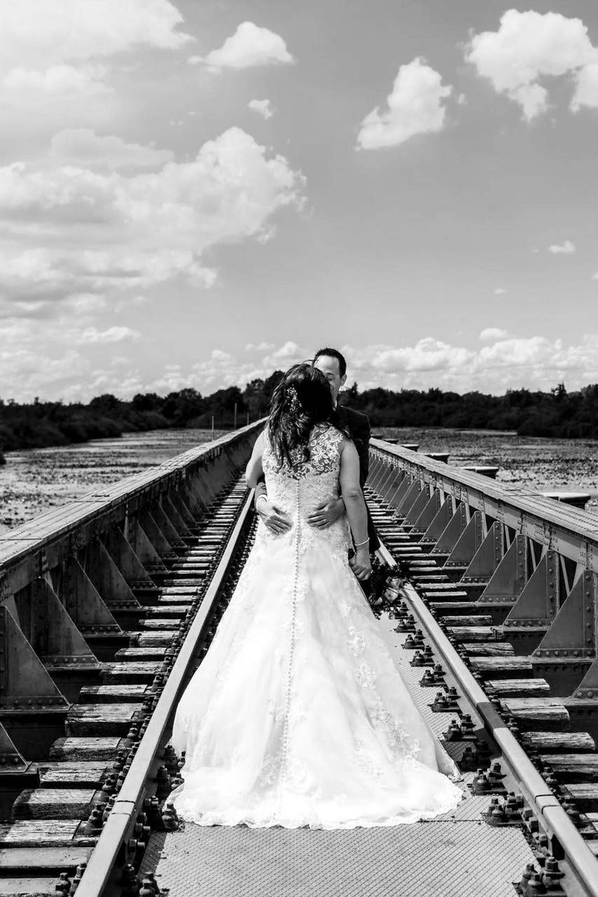 Bruidsrecensie Elle zwart wit van achteren