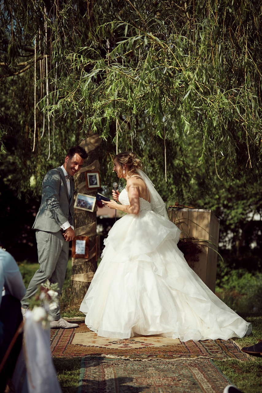 Bruidsrecensie Debbie in trouwjurk