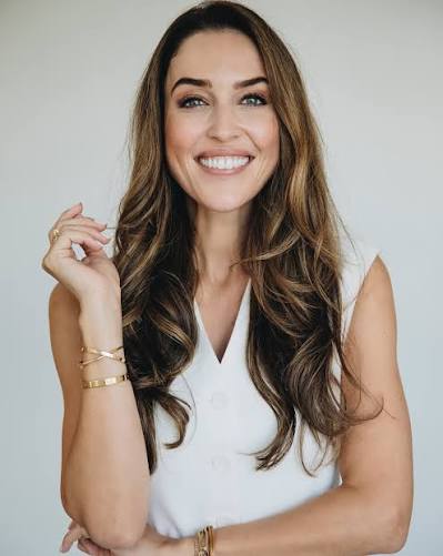 Carolina van Dorenmalen win een trouwjurk winactie