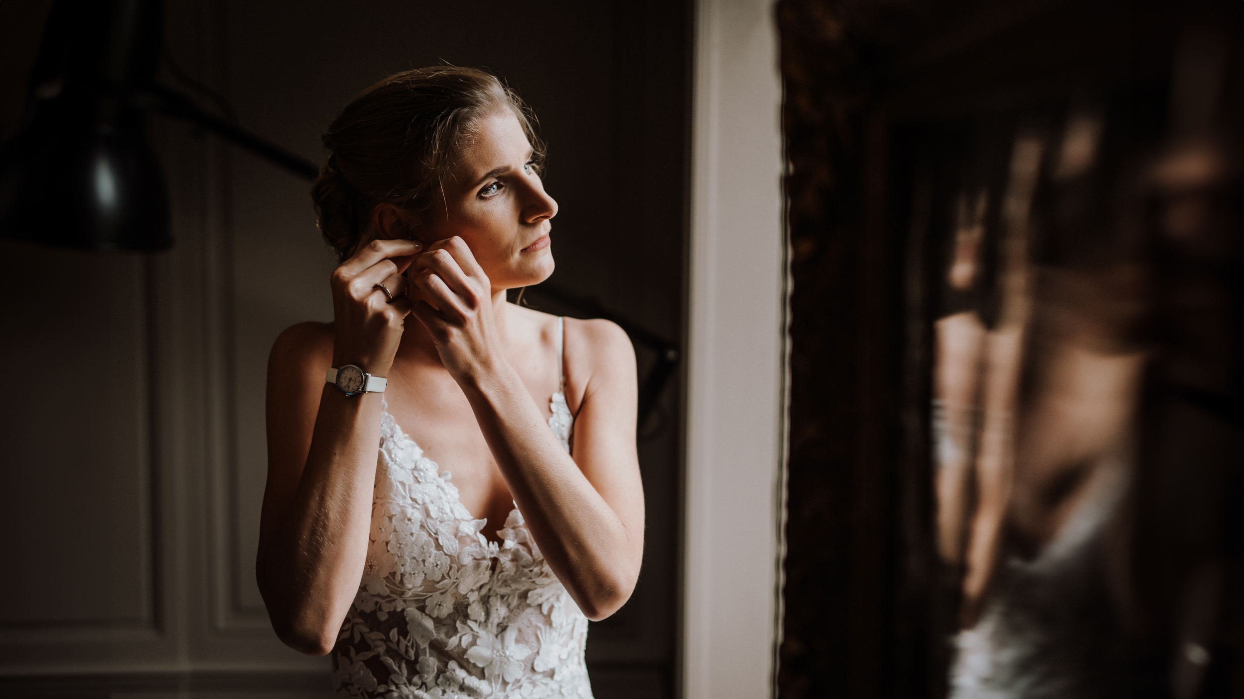 sasha in haar trouwjurk