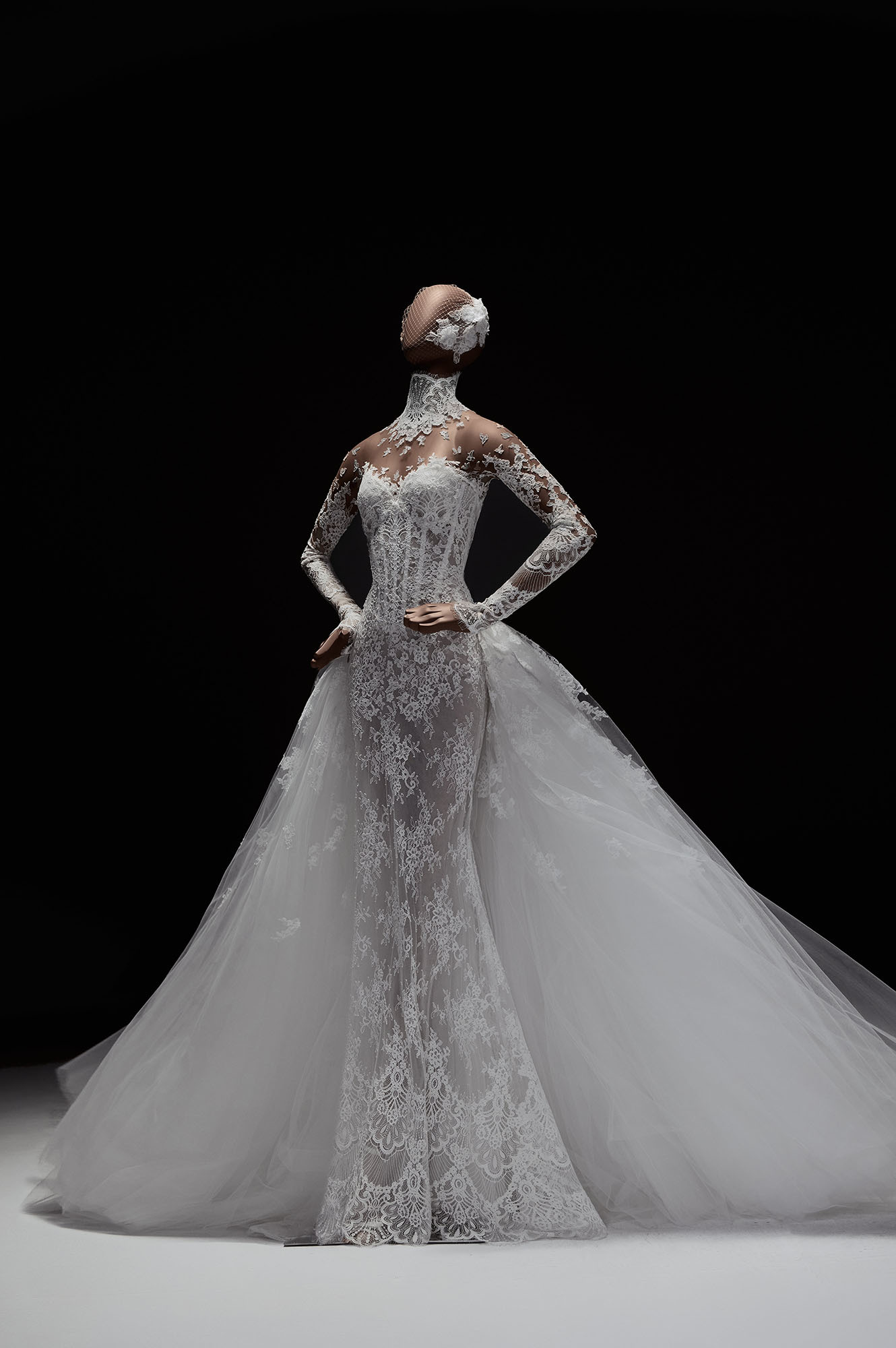 Zuhair Murad Mariage Spring 2027 Look 9 lace mermaid wedding dress with high neckline, long sleeves and tulle overskirt