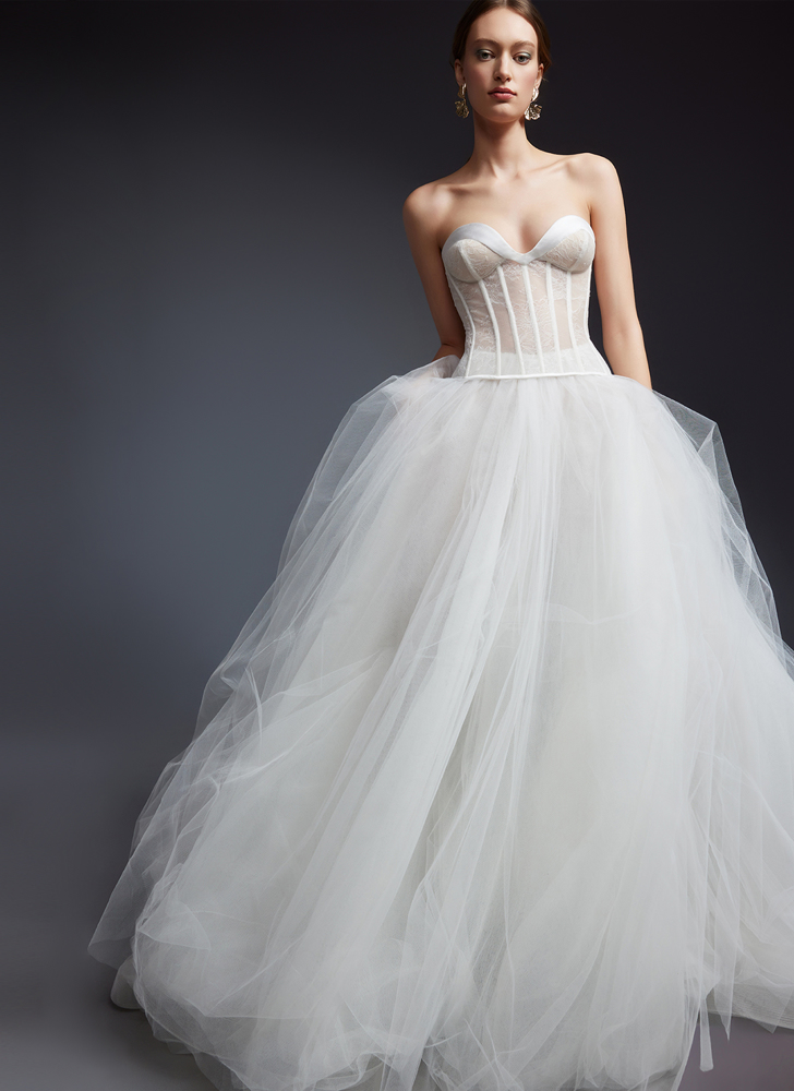 Strapless prinsessenjurk COAST van Ines di Santo met see-through korset, vooraanzicht, exclusief bij Bruidshuis Diana.