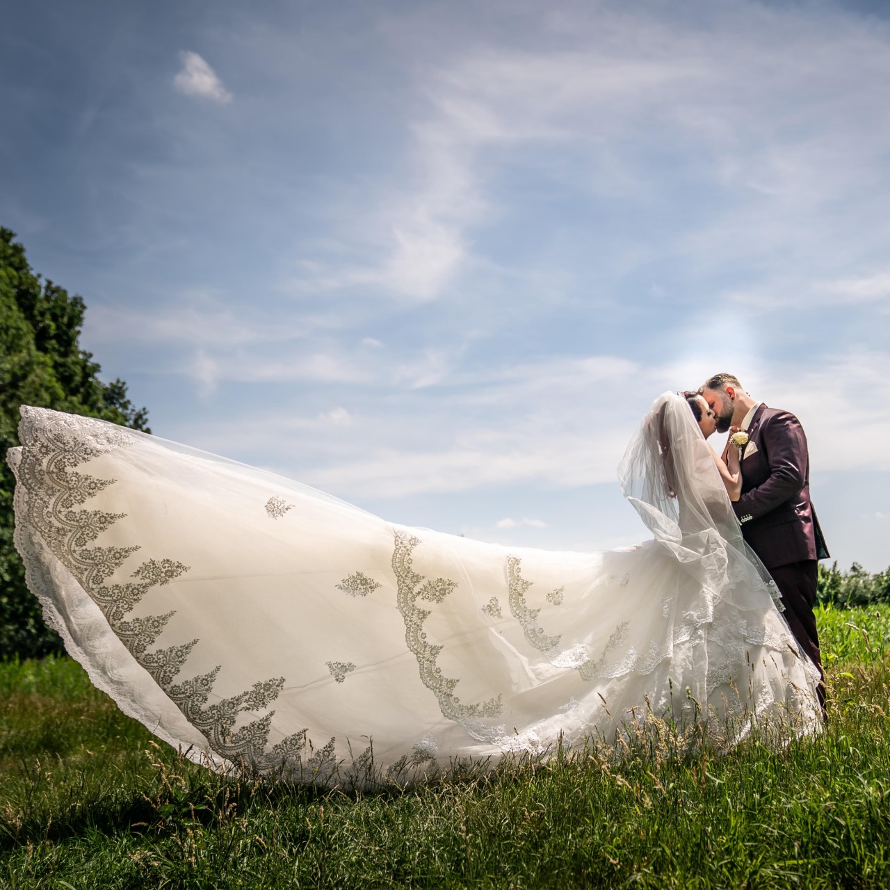 trouwjurk van rechts sharmaine