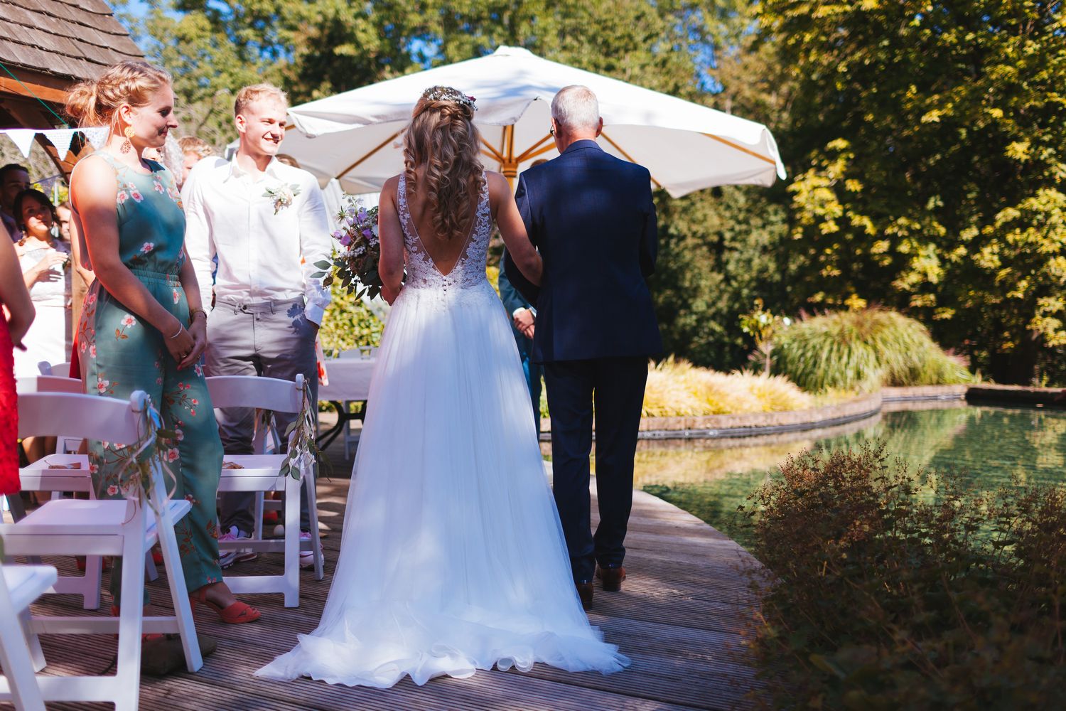 kim in pronovias trouwjurk