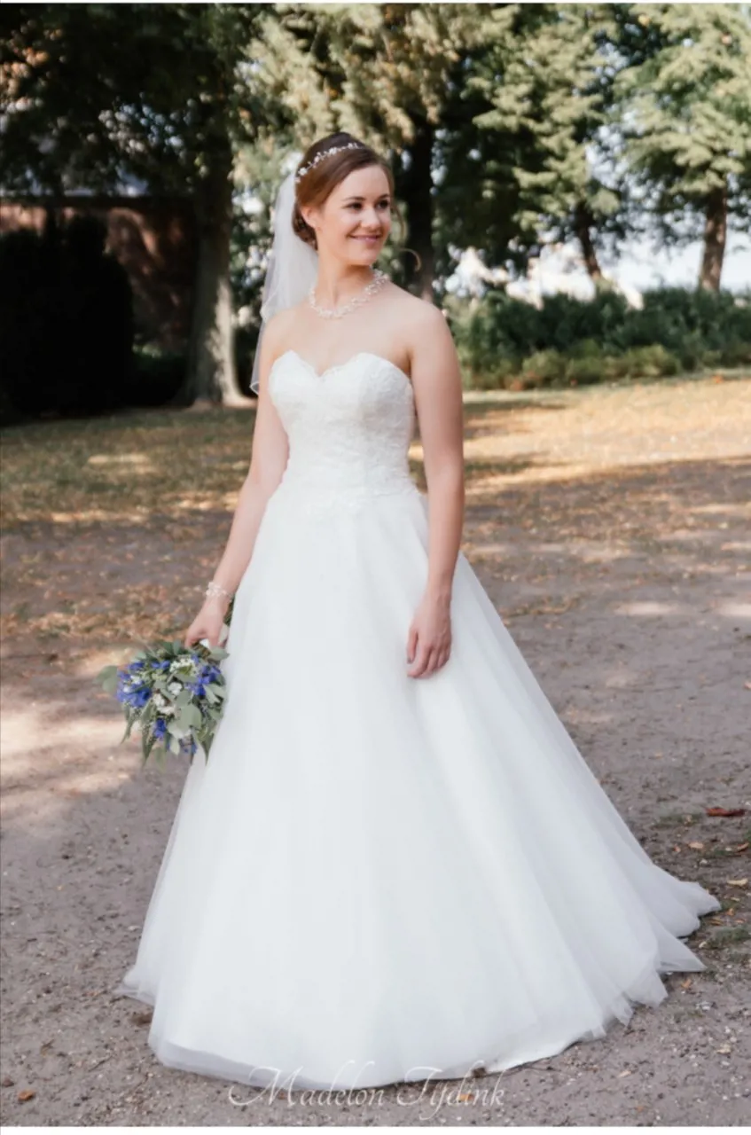 melissa in trouwjurk
