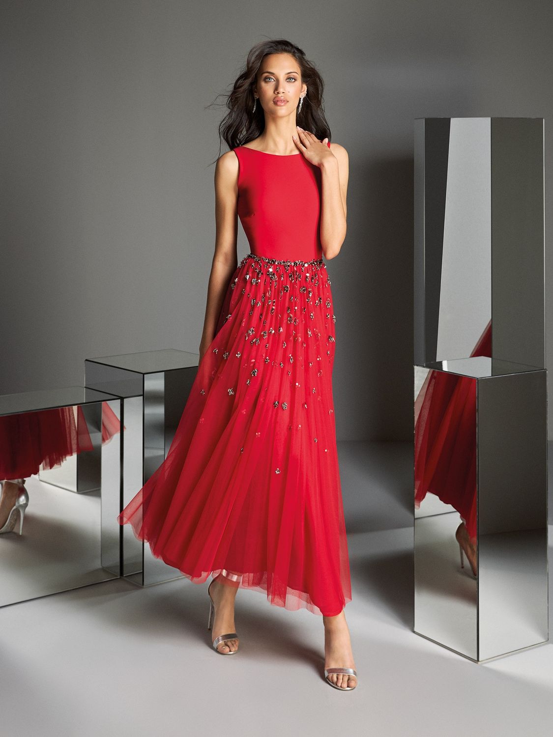 rode jurk moeder van de bruid