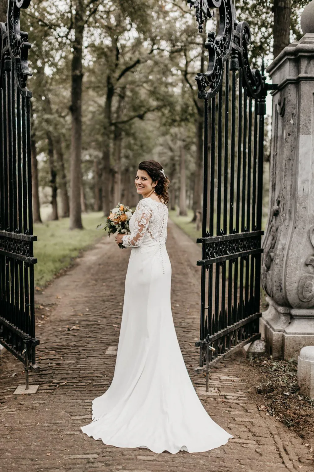 simone in trouwjurk van sottero