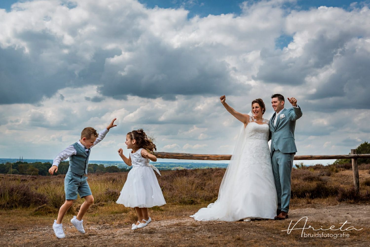 sussanna in maggie sottero trouwjurk
