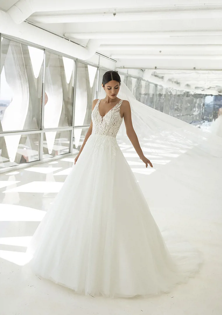 Powell Pronovias