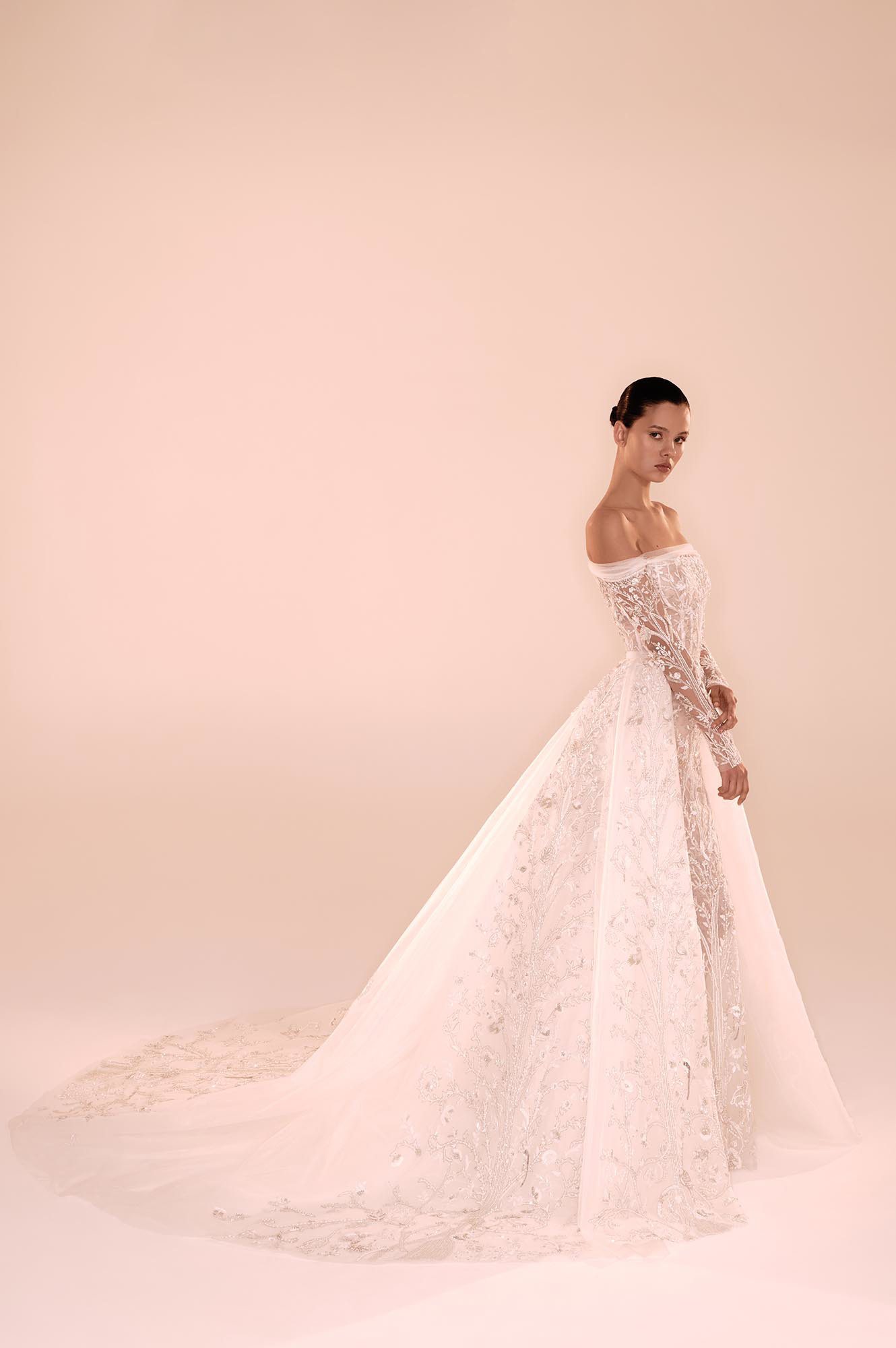 Zuhair Murad Mariage Fall 2026 Look 10 off-shoulder embroidered wedding dress with long sleeves and floral veil