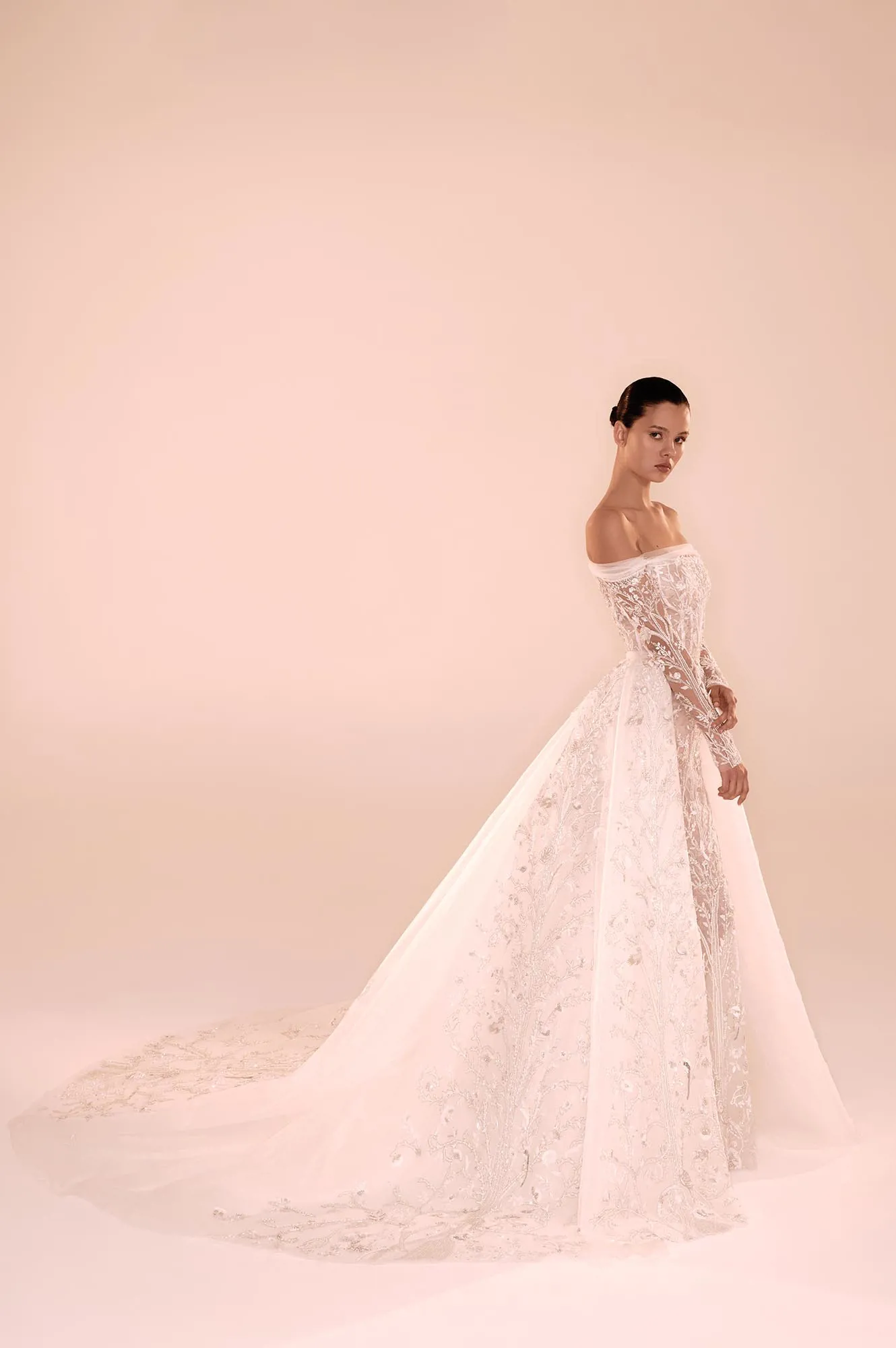 Zuhair Murad Mariage Fall 2026 Look 10 off-shoulder embroidered wedding dress with long sleeves and floral veil
