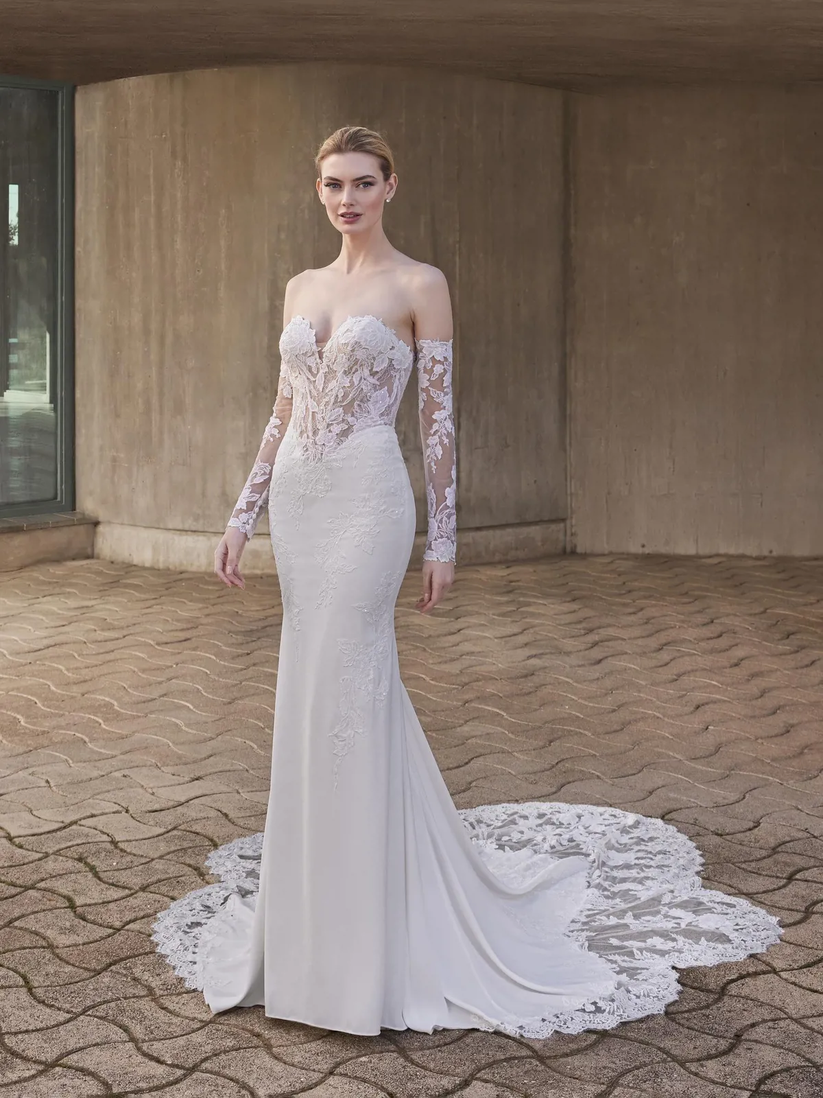 Anok Pronovias